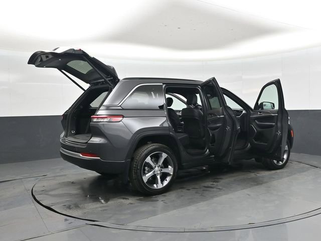 New 2026 Jeep Grand Cherokee Limited w/ Trailer Tow Package image 46