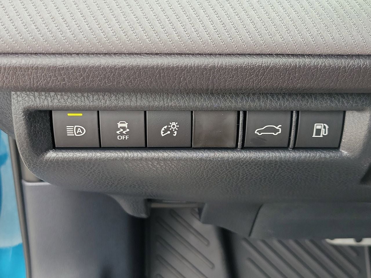 New 2026 Toyota Camry SE FWD image 30