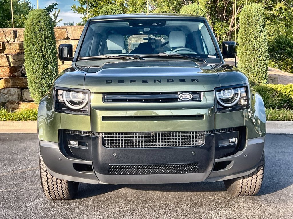 New 2026 Land Rover Defender 110 S AWD/4WD image 8