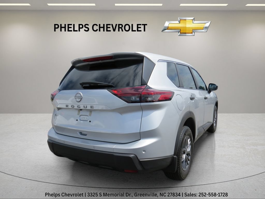 Used 2024 Nissan Rogue S FWD image 9