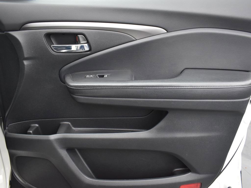 Used 2017 Honda Pilot EX-L image 33