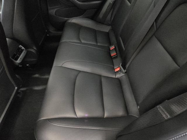 Used 2018 Tesla Model 3 Long Range AWD/4WD image 28