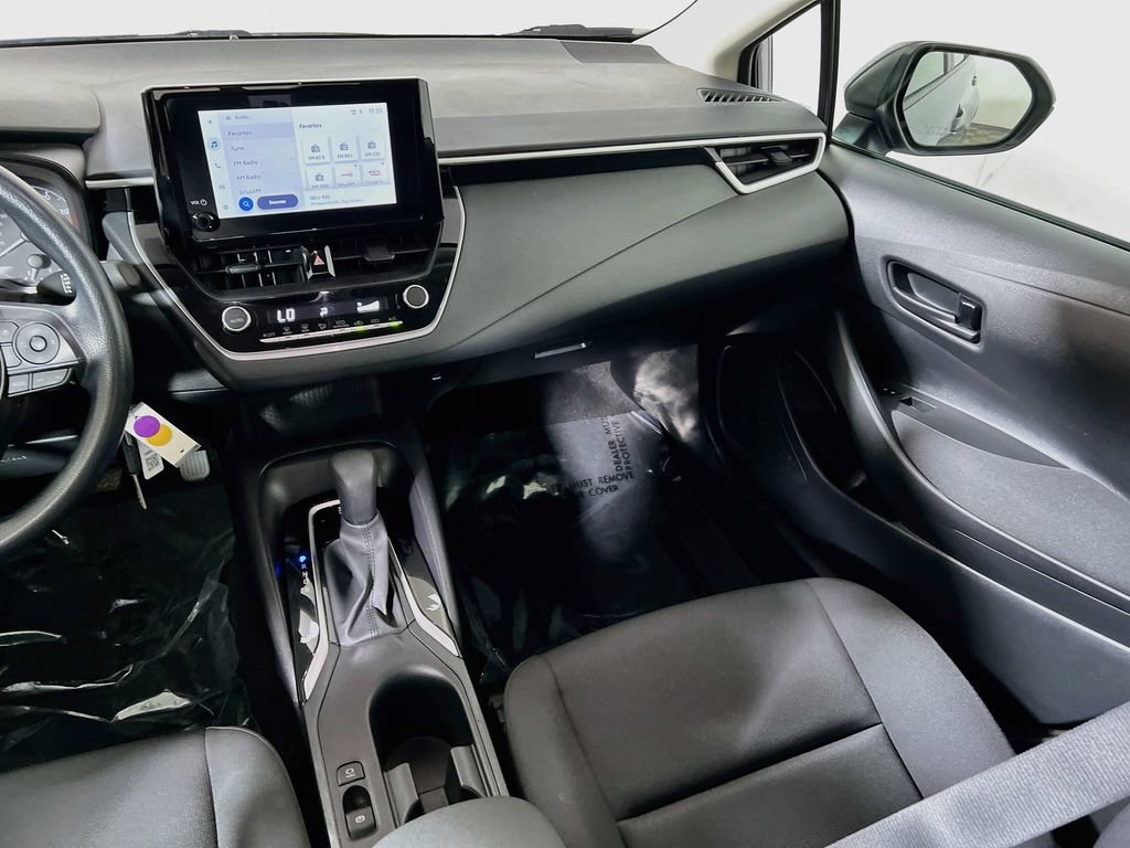 Certified 2025 Toyota Corolla LE FWD image 20