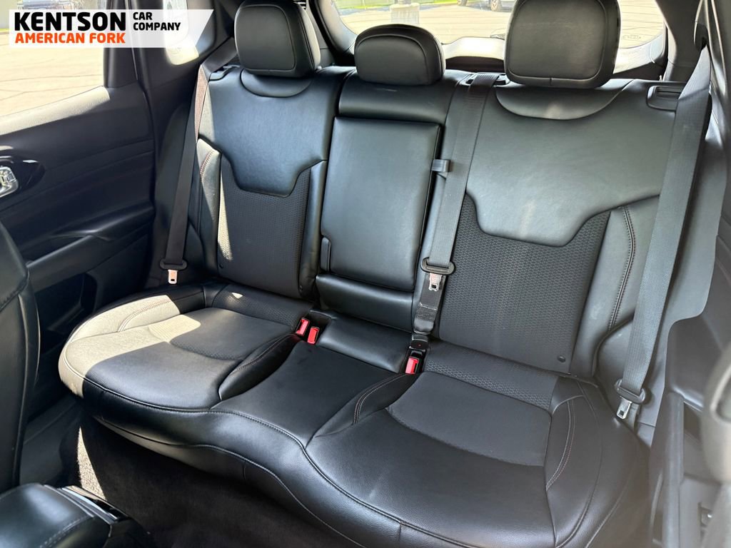 Used 2023 Jeep Compass Trailhawk image 32