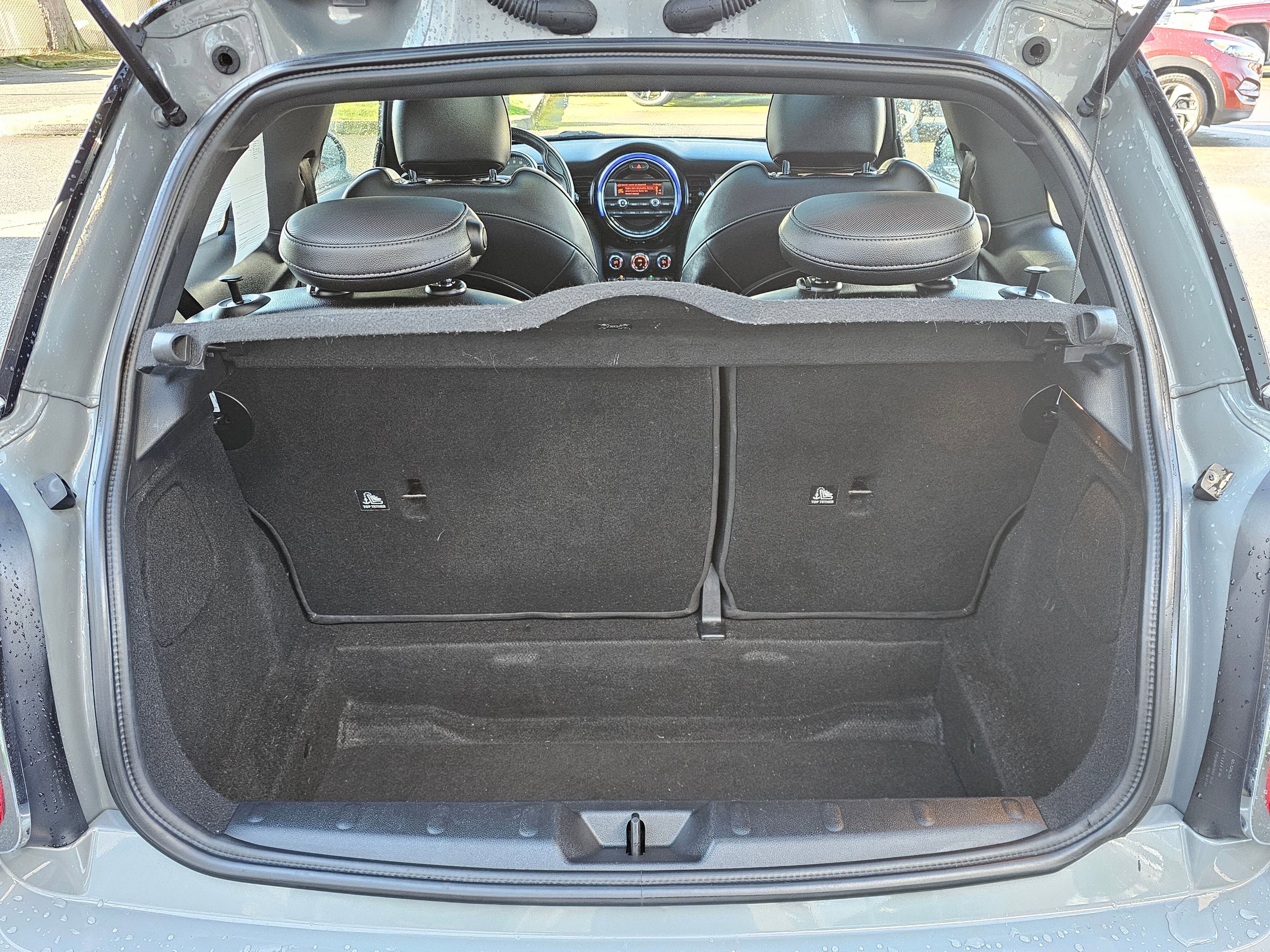 Used 2016 MINI Cooper 2-Door Hardtop image 14