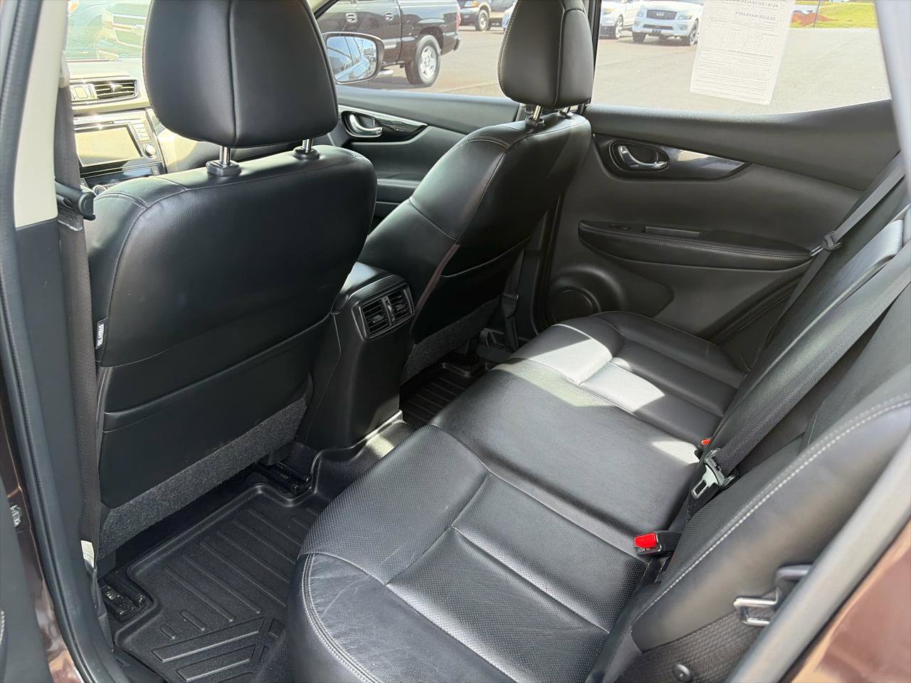 Used 2017 Nissan Rogue Sport SL w/ SL Premium Package AWD/4WD image 15