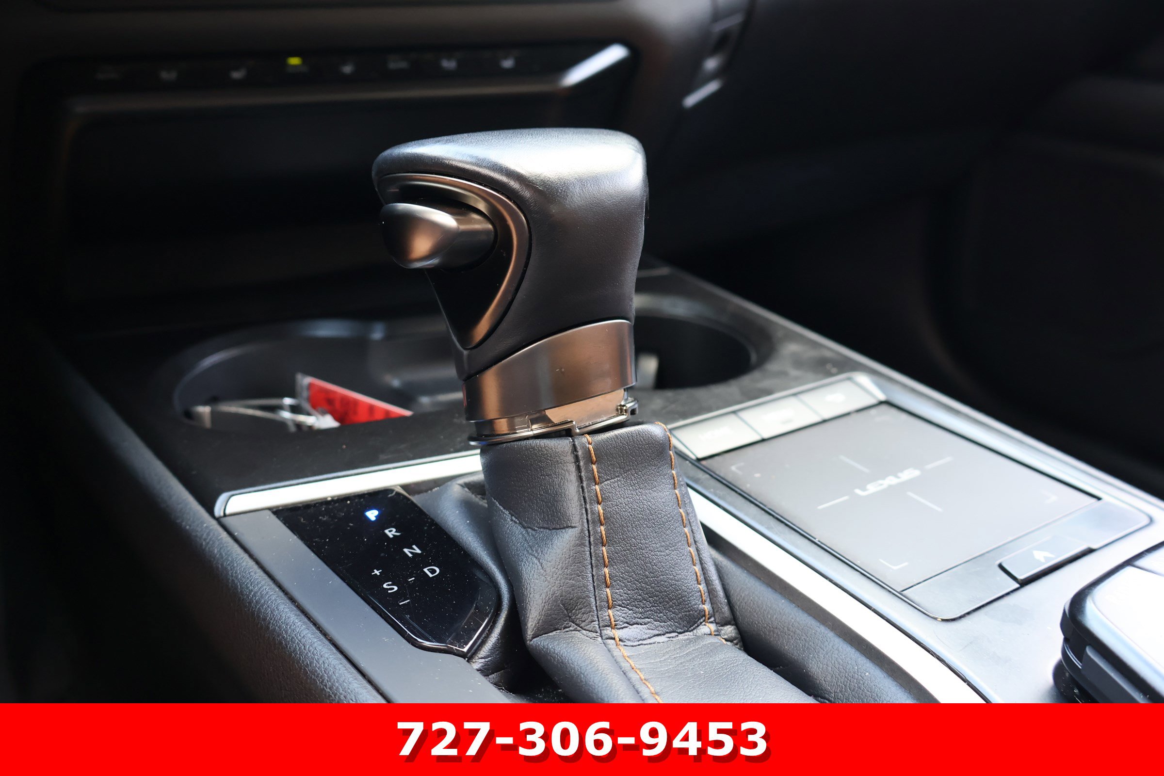 Used 2019 Lexus UX 250h w/ Premium Package image 28