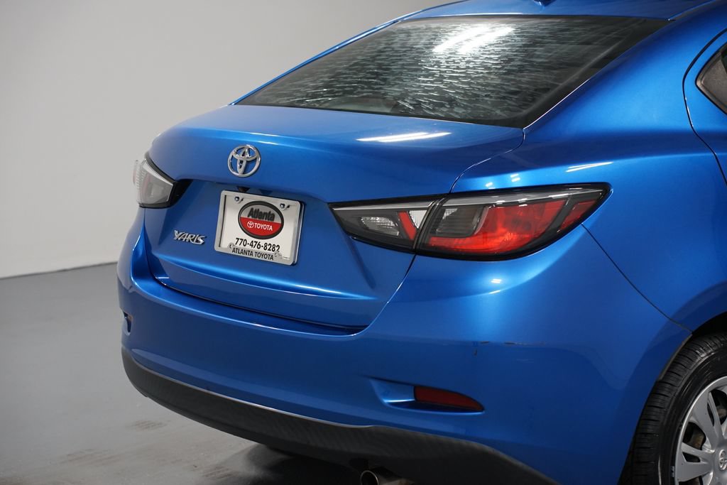 Used 2019 Toyota Yaris L FWD image 8