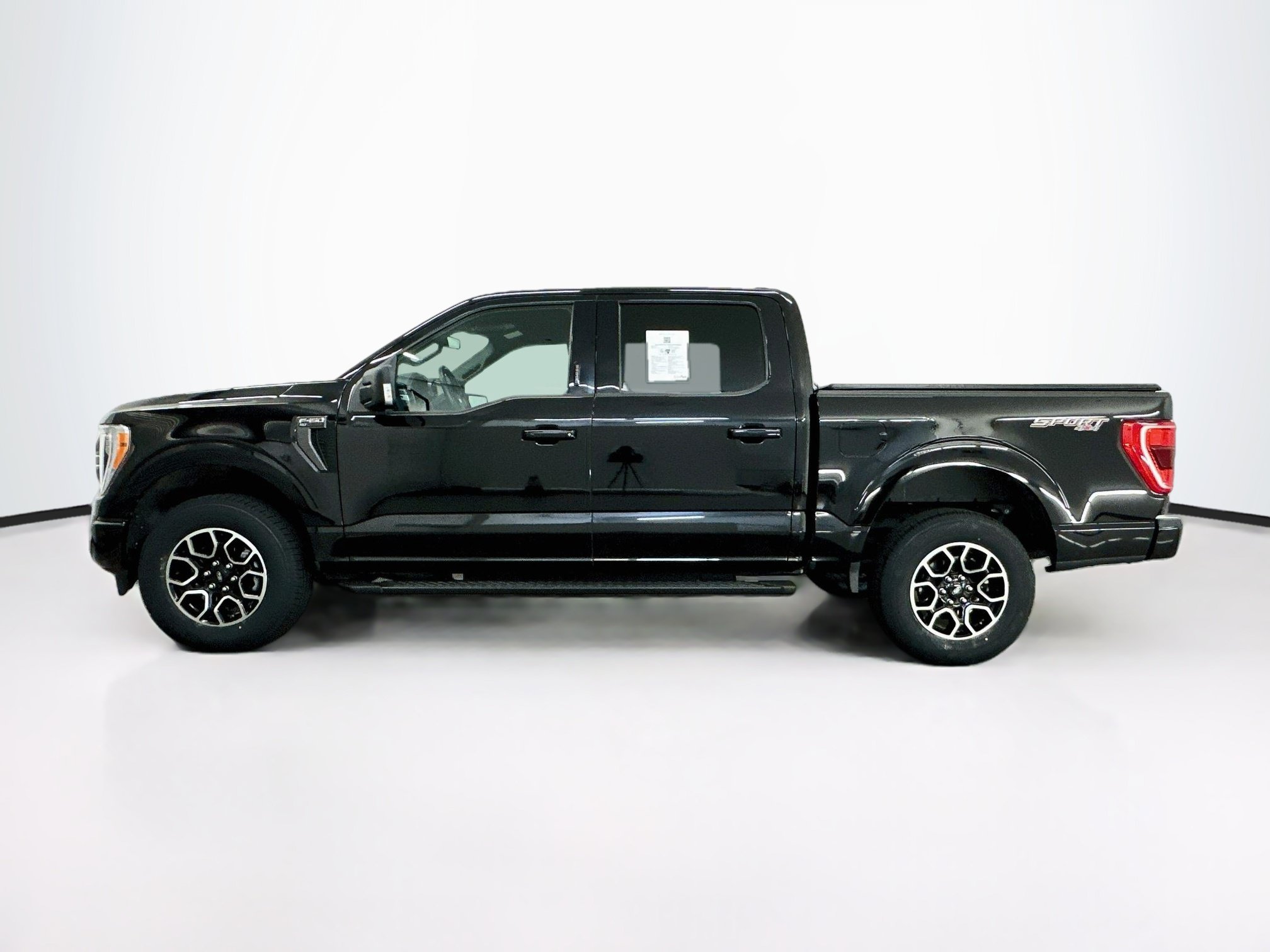 Used 2023 Ford F150 XLT w/ Equipment Group 302A High AWD/4WD image 4