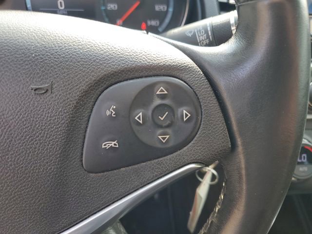 Used 2015 Chevrolet Impala LT w/ Convenience Package FWD image 12