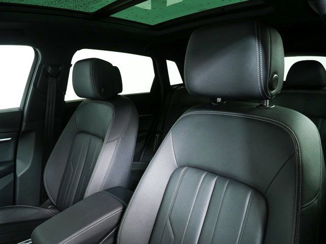 Certified 2022 Audi e-tron Premium w/ Convenience Plus Package image 5