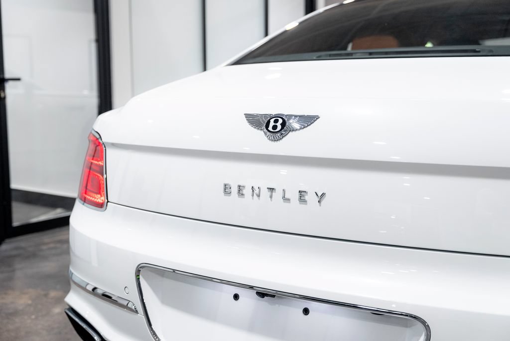 Used 2023 Bentley Flying Spur W12 AWD/4WD image 28