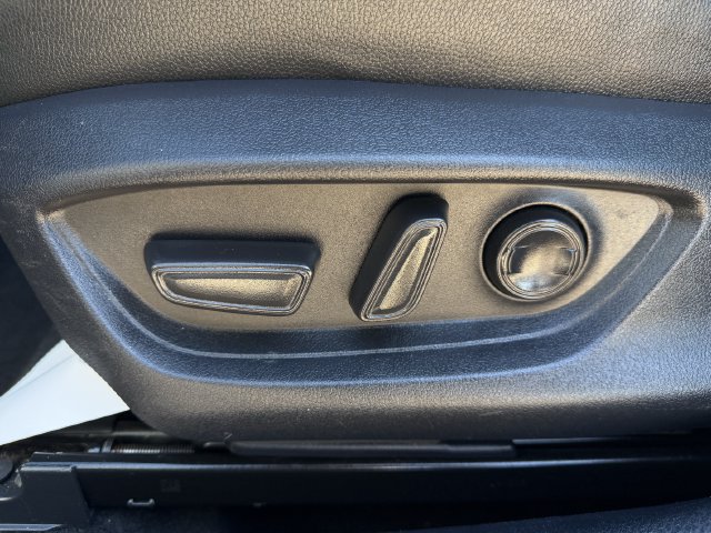 Certified 2025 Toyota Camry SE FWD image 24