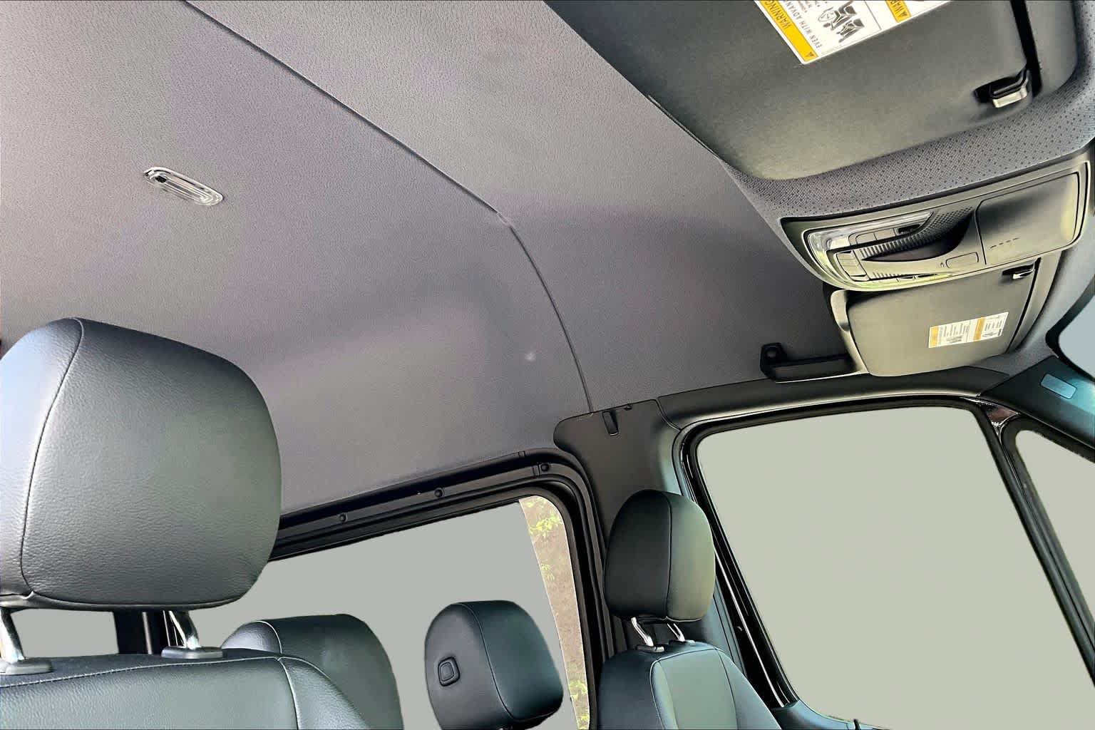 Used 2022 Mercedes-Benz Sprinter 2500 image 14