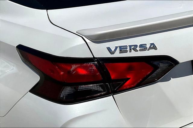 Certified 2025 Nissan Versa SR w/ Trunk Package image 28