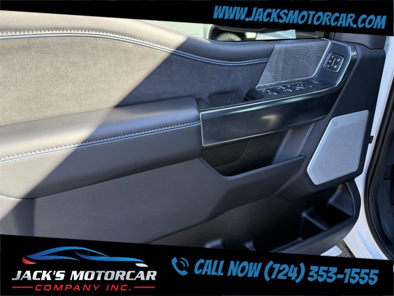 Used 2025 Ford F450 Platinum w/ FX4 Off-Road Package image 26