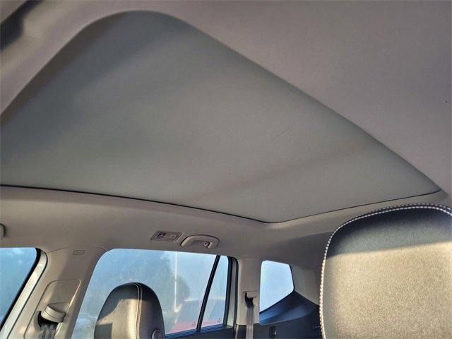 Used 2022 Volkswagen Atlas SEL R-Line image 13