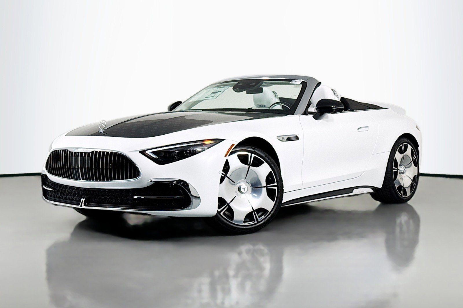 New 2026 Mercedes-Benz Maybach SL 680 image 2