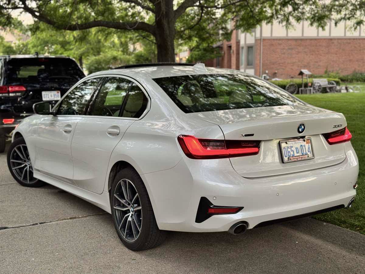 Used 2020 BMW 330i xDrive Sedan w/ Driving Assistance Package AWD/4WD image 7
