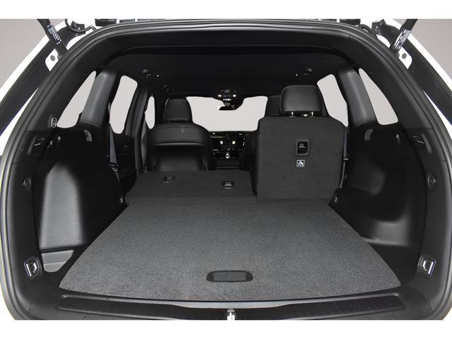 New 2026 Jeep Grand Cherokee Altitude AWD/4WD image 28