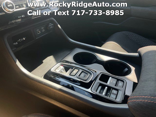 Used 2023 Honda Pilot Sport image 37