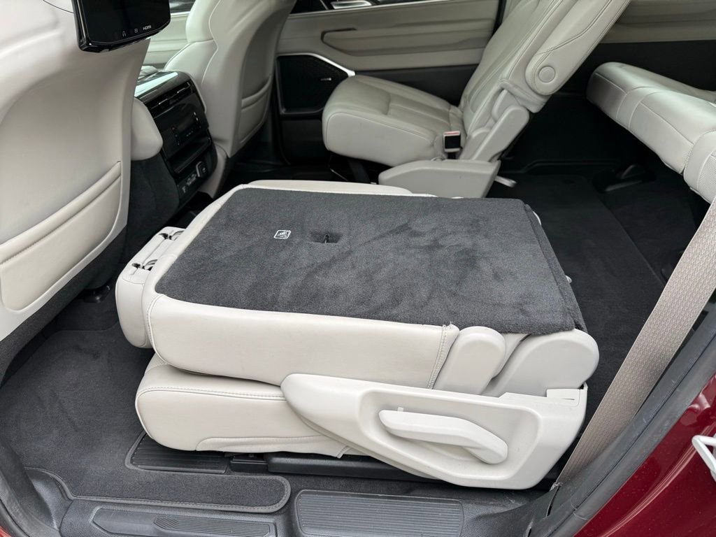 Used 2022 Jeep Wagoneer Series II w/ Convenience Group I image 18