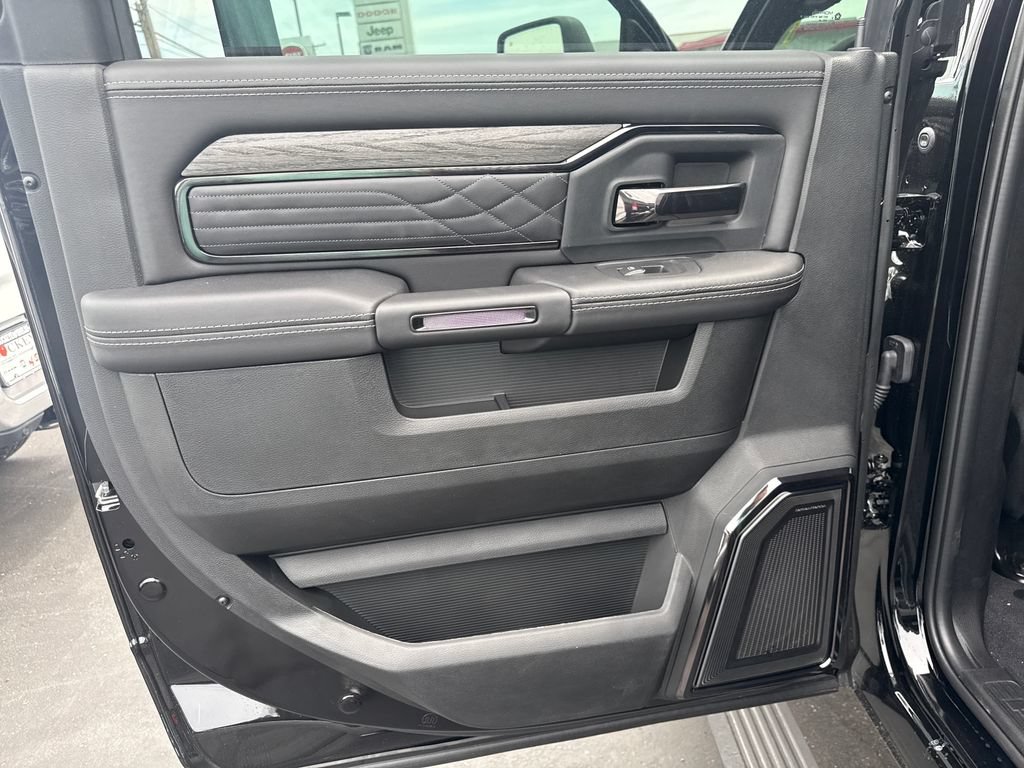 New 2026 RAM 3500 Limited AWD/4WD image 39