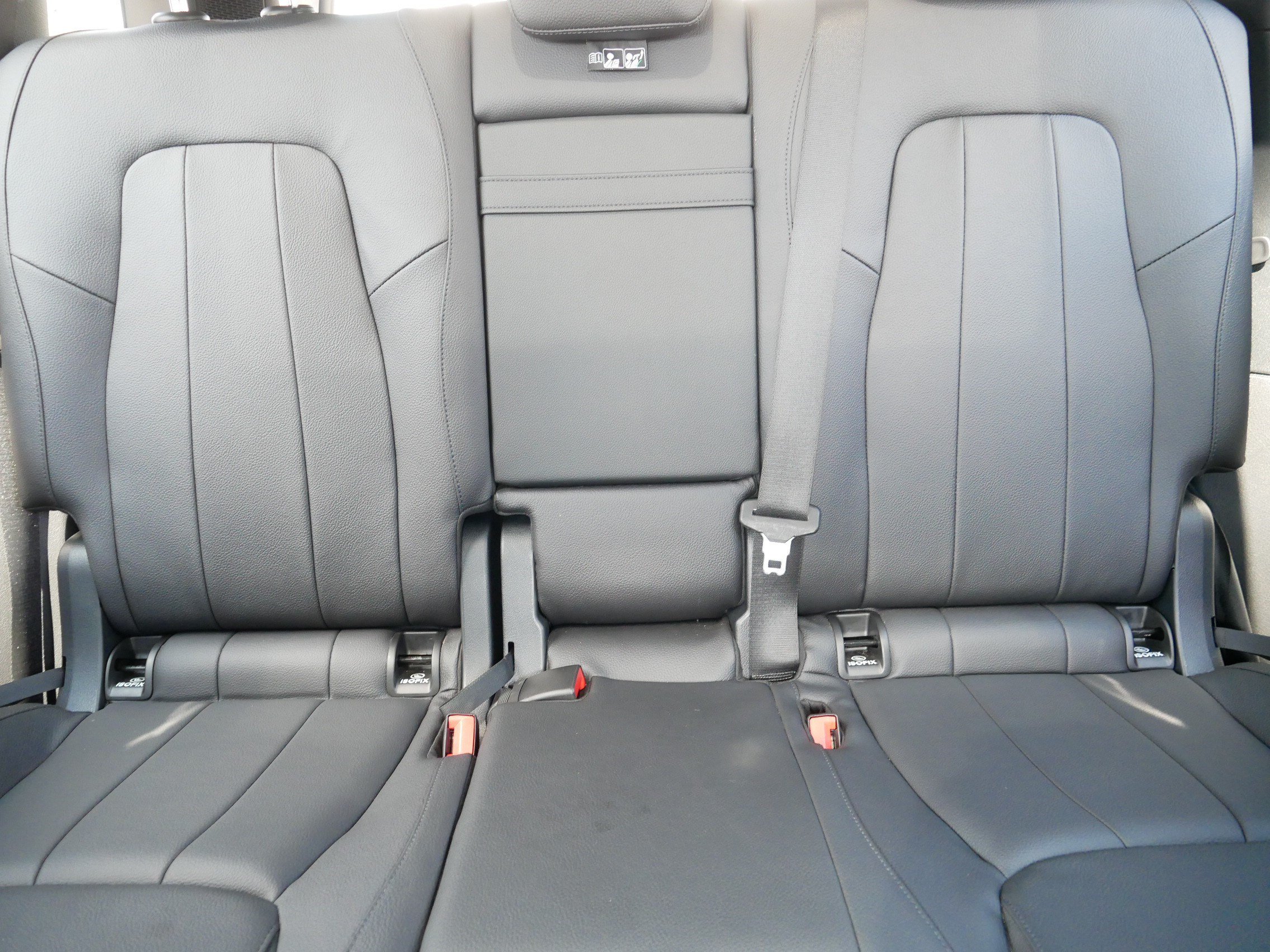 Used 2021 Mercedes-Benz GLB 250 4MATIC image 13