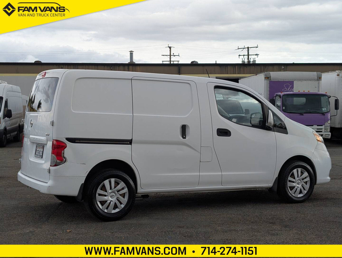 Used 2014 Nissan NV200 SV w/ Technology Package image 2