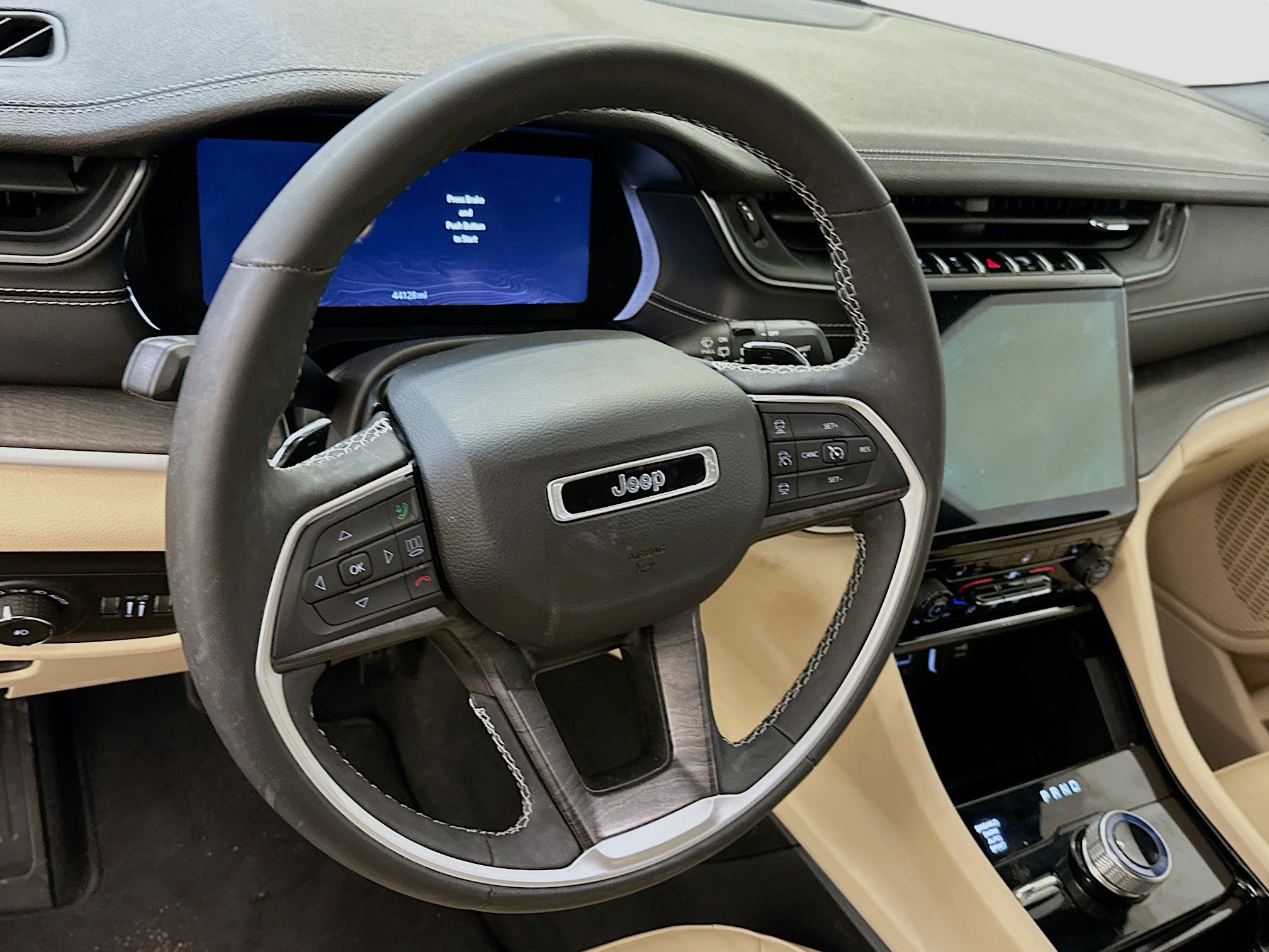 Used 2023 Jeep Grand Cherokee L Limited image 18