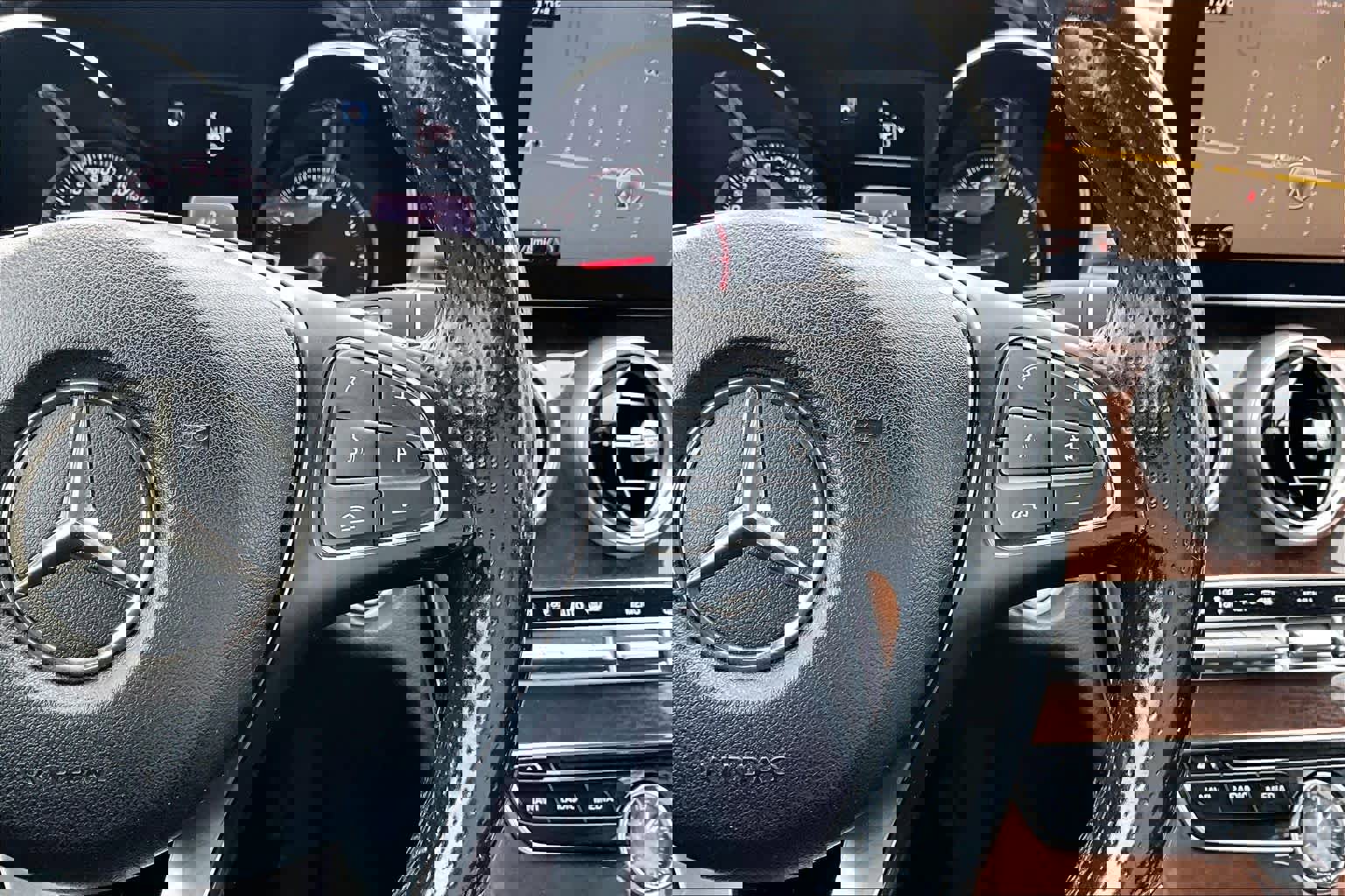 Used 2015 Mercedes-Benz C 300 4MATIC Sedan image 24