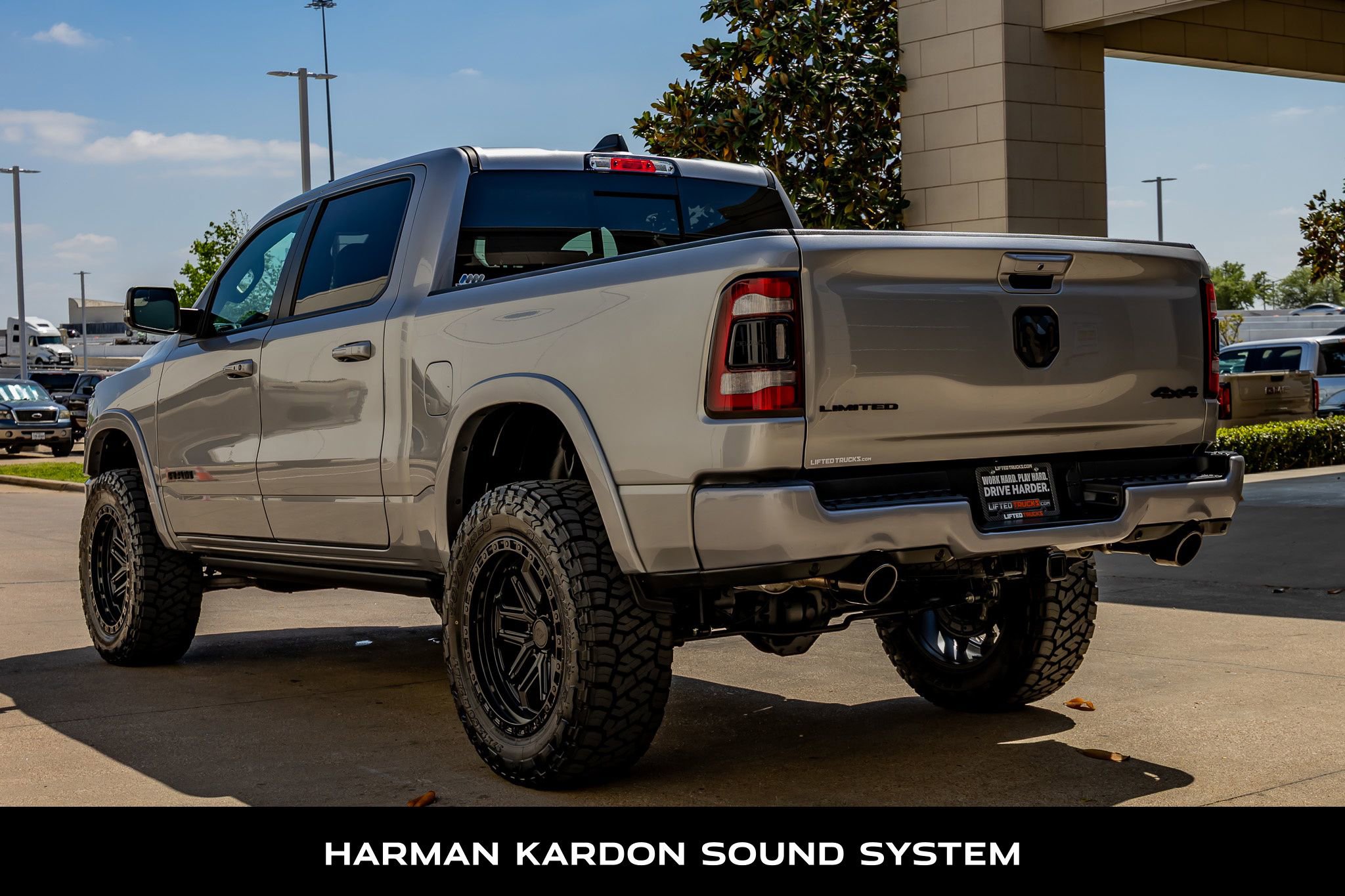 Used 2022 RAM 1500 Limited w/ Night Edition AWD/4WD image 7