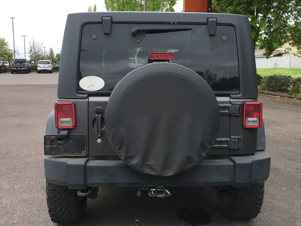Used 2014 Jeep Wrangler Unlimited Rubicon w/ Connectivity Group AWD/4WD image 5