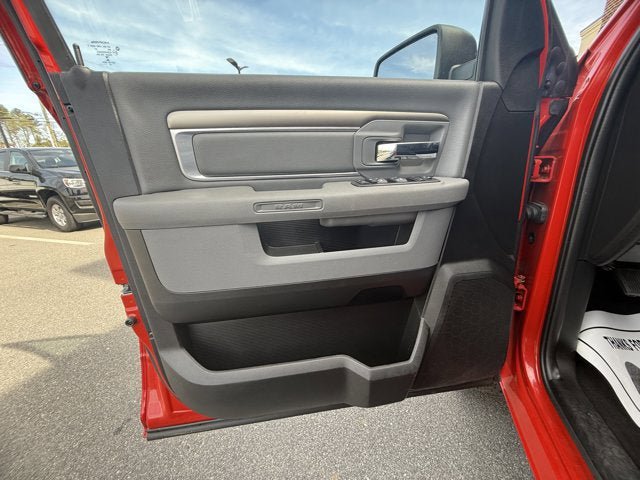 Used 2019 RAM 1500 Classic Warlock AWD/4WD image 16