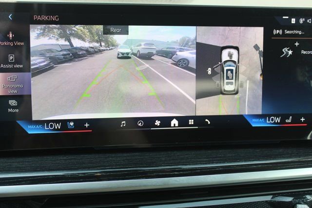 Used 2025 BMW X7 xDrive40i w/ M Sport Package image 20