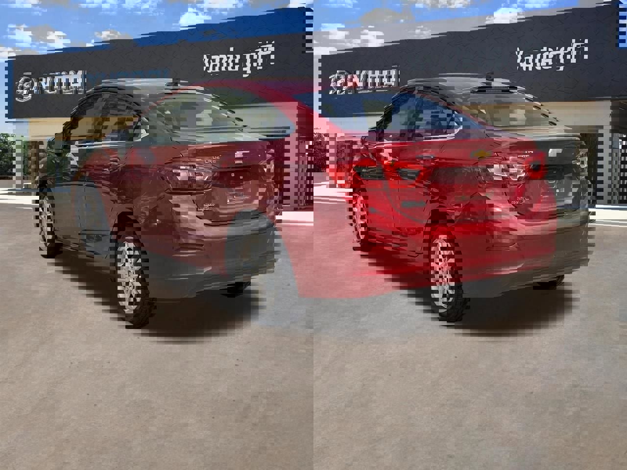 Used 2018 Chevrolet Cruze LT image 8