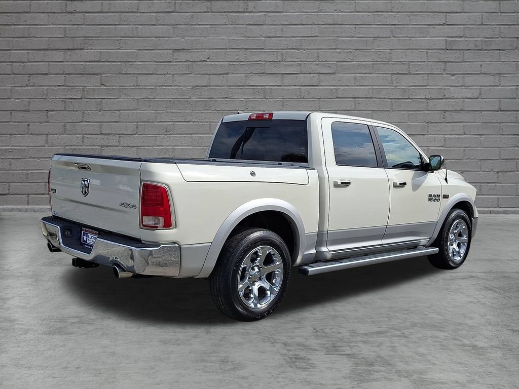Used 2017 RAM 1500 Laramie AWD/4WD image 12