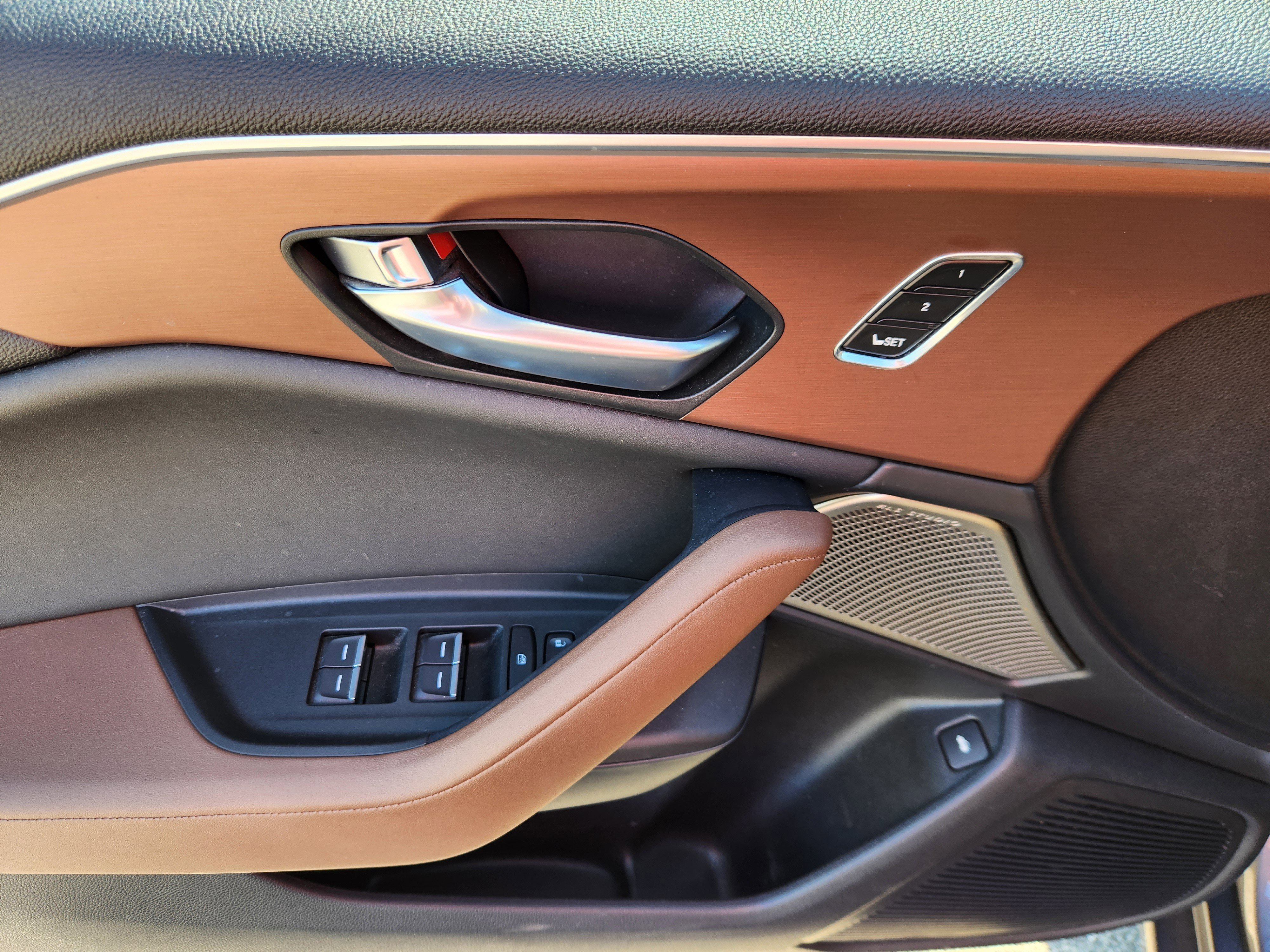 Certified 2023 Acura TLX w/ Technology Package image 18