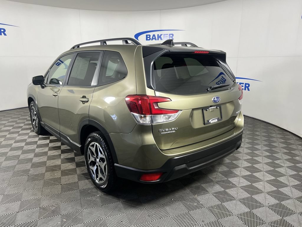 Used 2024 Subaru Forester Premium AWD/4WD image 7