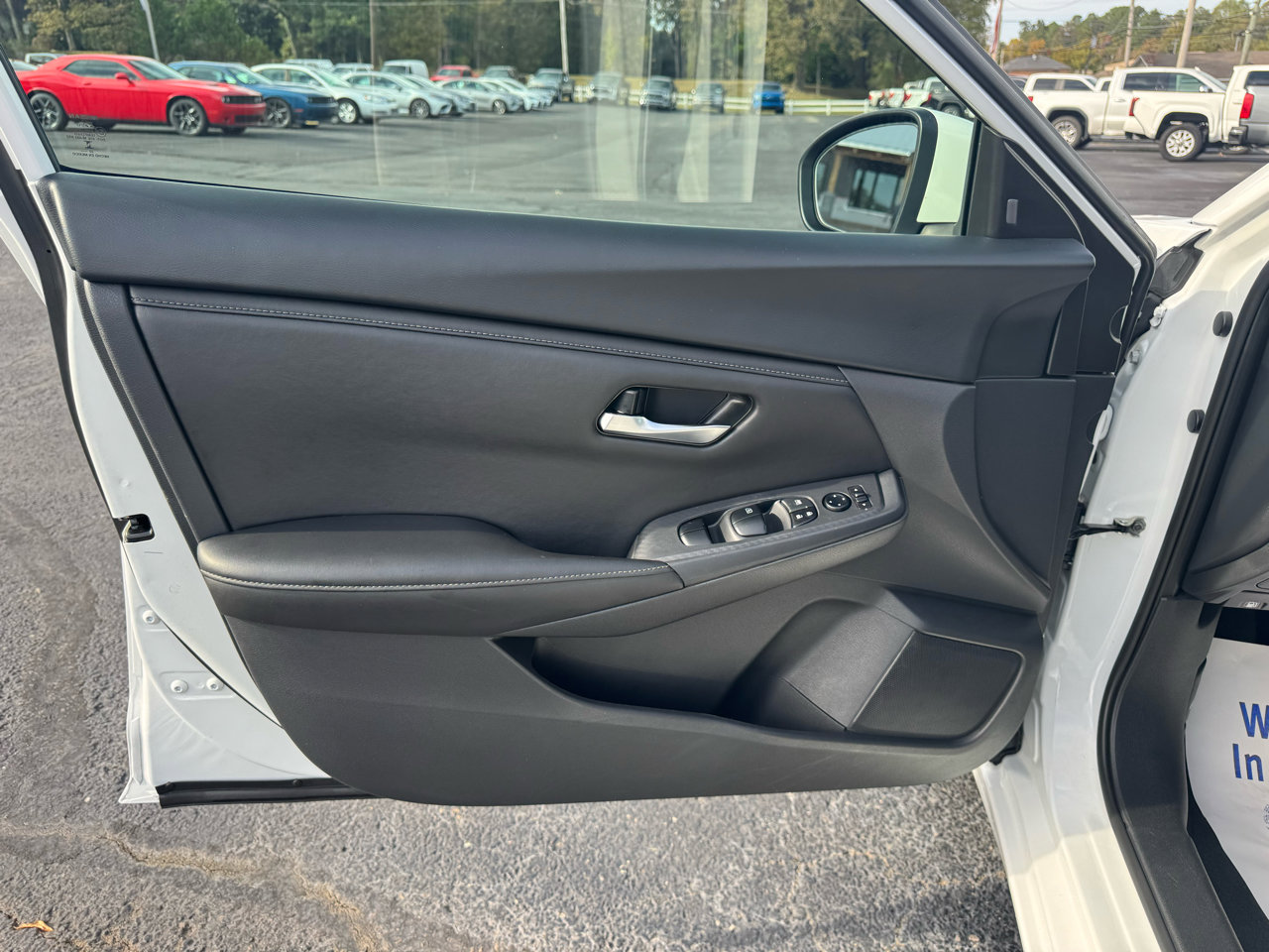 Used 2024 Nissan Sentra SV image 11