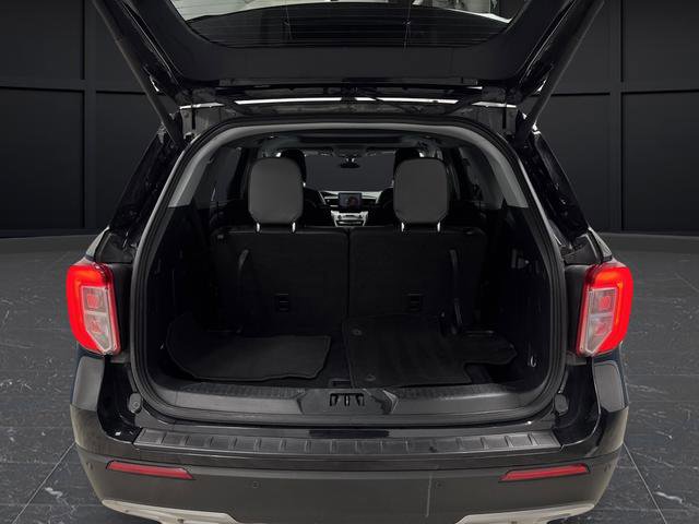 Used 2023 Ford Explorer XLT AWD/4WD image 15