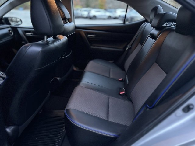 Used 2018 Toyota Corolla SE image 18