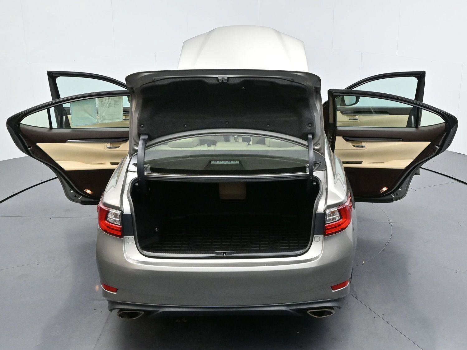 Used 2018 Lexus ES 350 w/ Accessory Package image 41