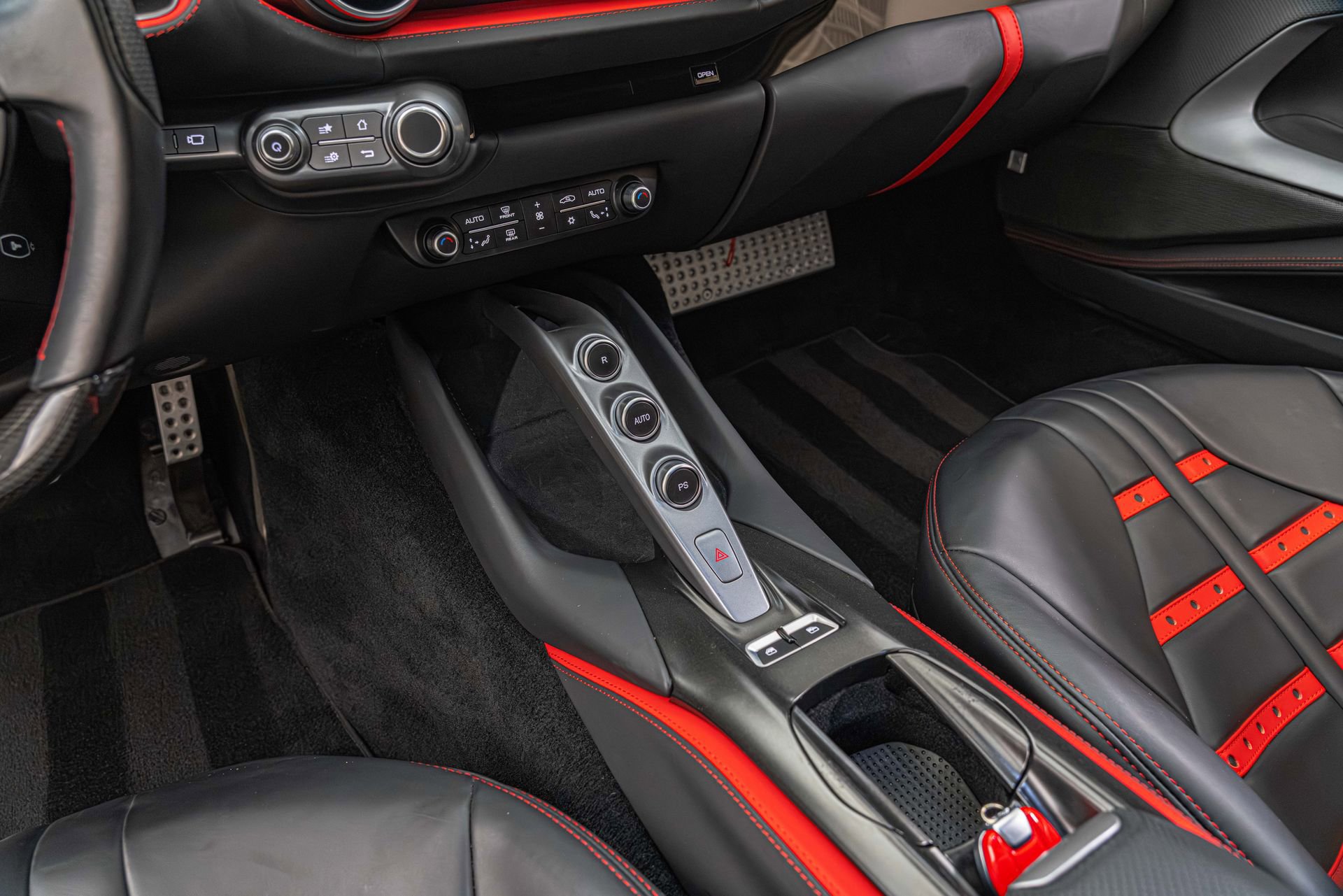 Certified 2020 Ferrari 812 Superfast RWD image 6
