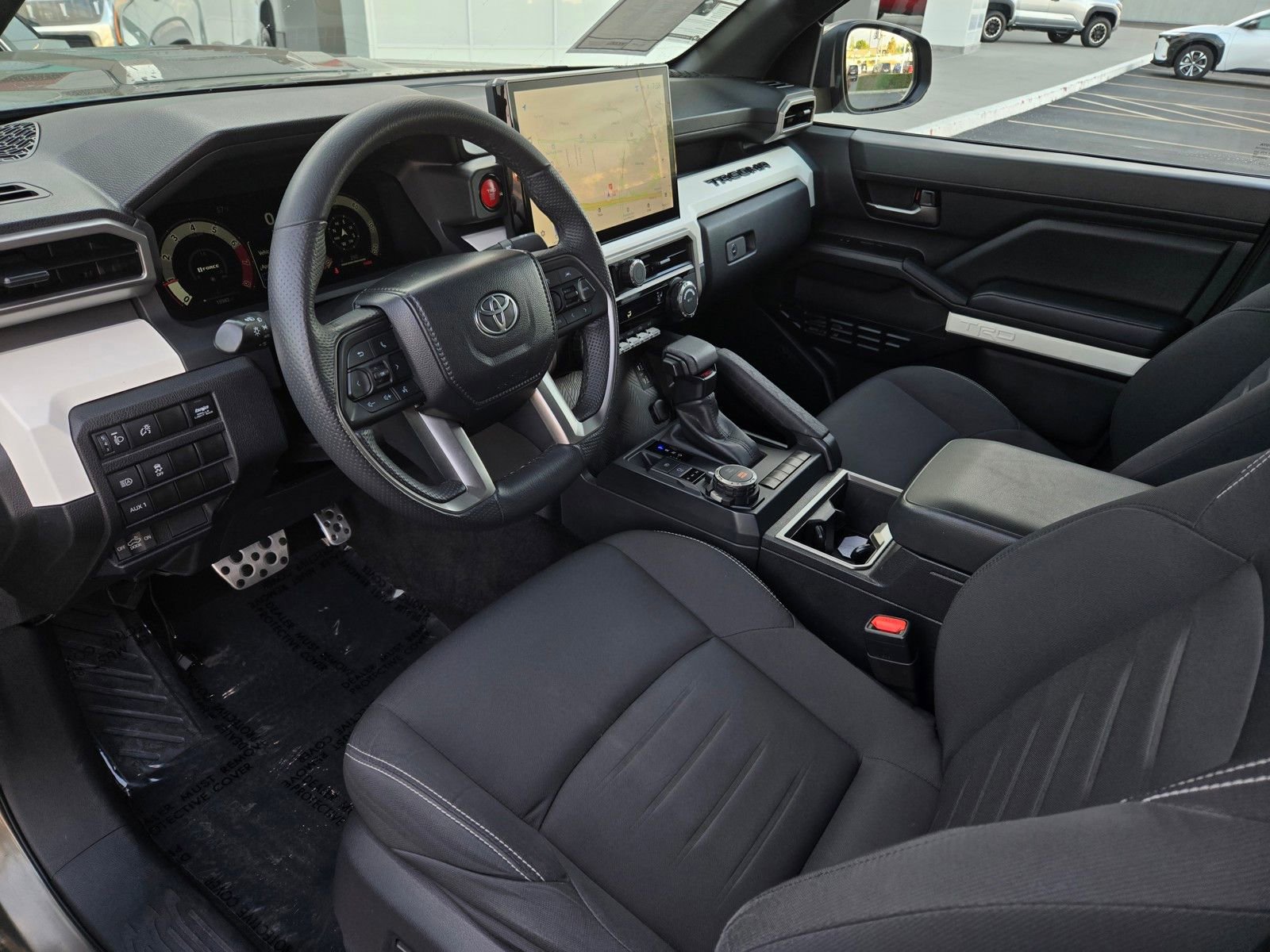 Used 2024 Toyota Tacoma TRD Sport image 9
