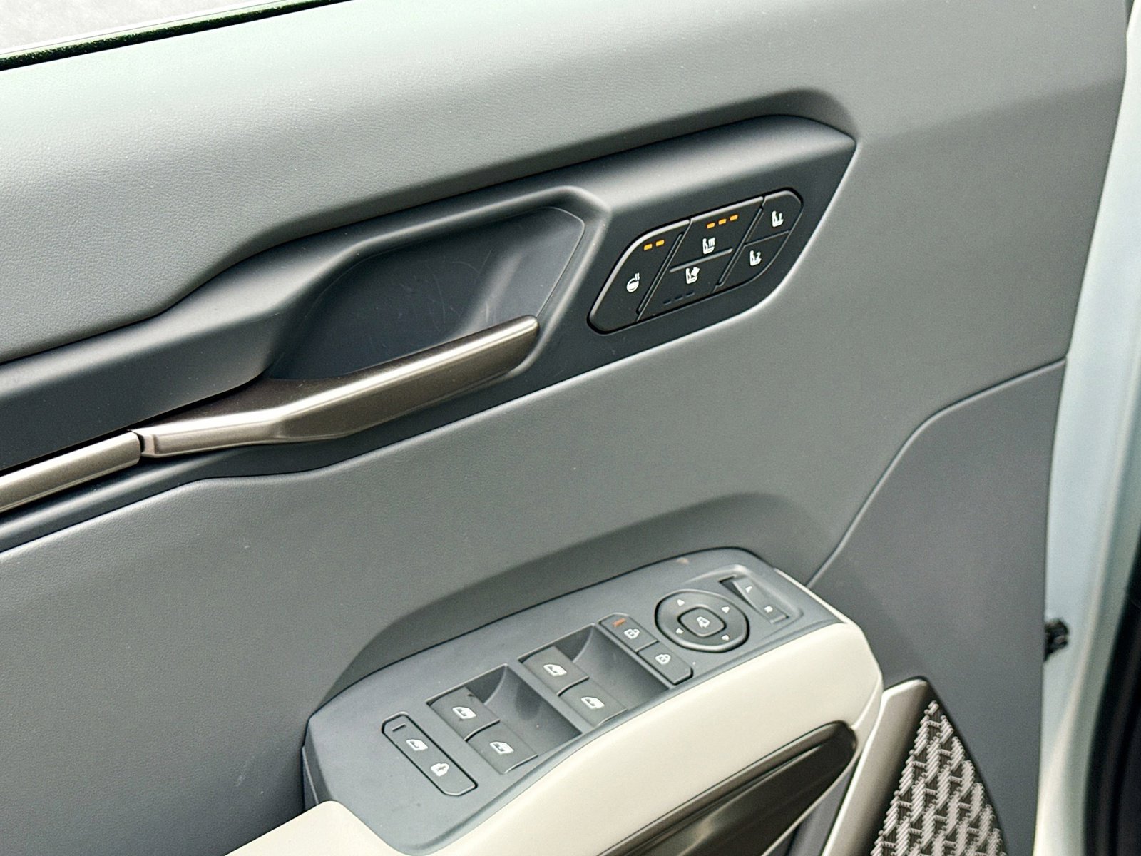 New 2026 Kia EV9 Wind image 8