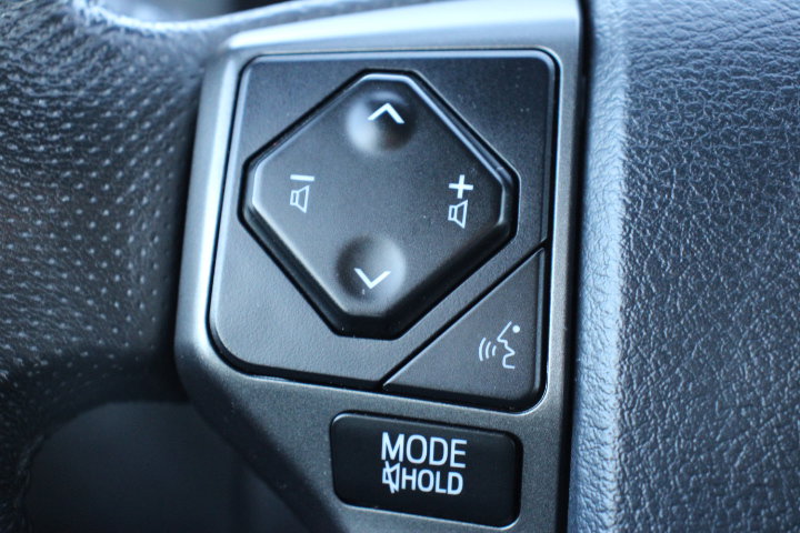 Used 2020 Toyota Tacoma TRD Off-Road image 24