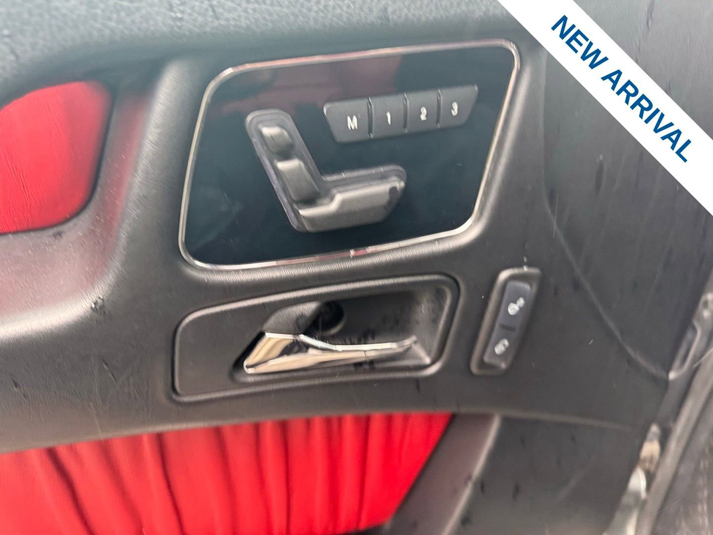 Used 2013 Mercedes-Benz G 63 AMG 4MATIC image 18