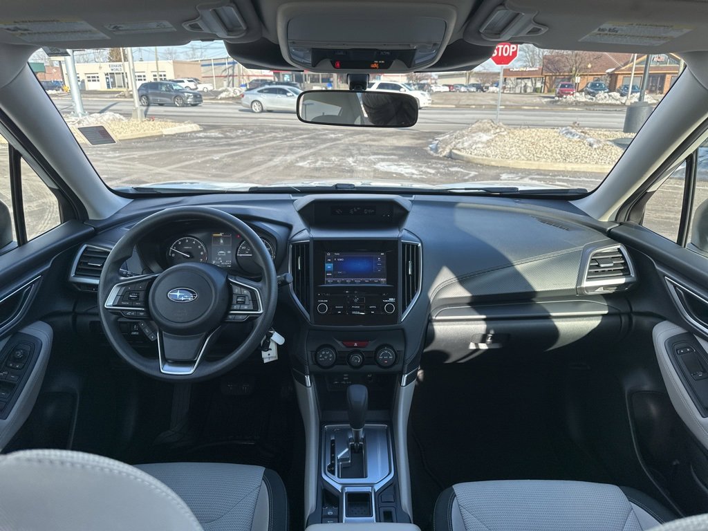 Used 2023 Subaru Forester Base image 25