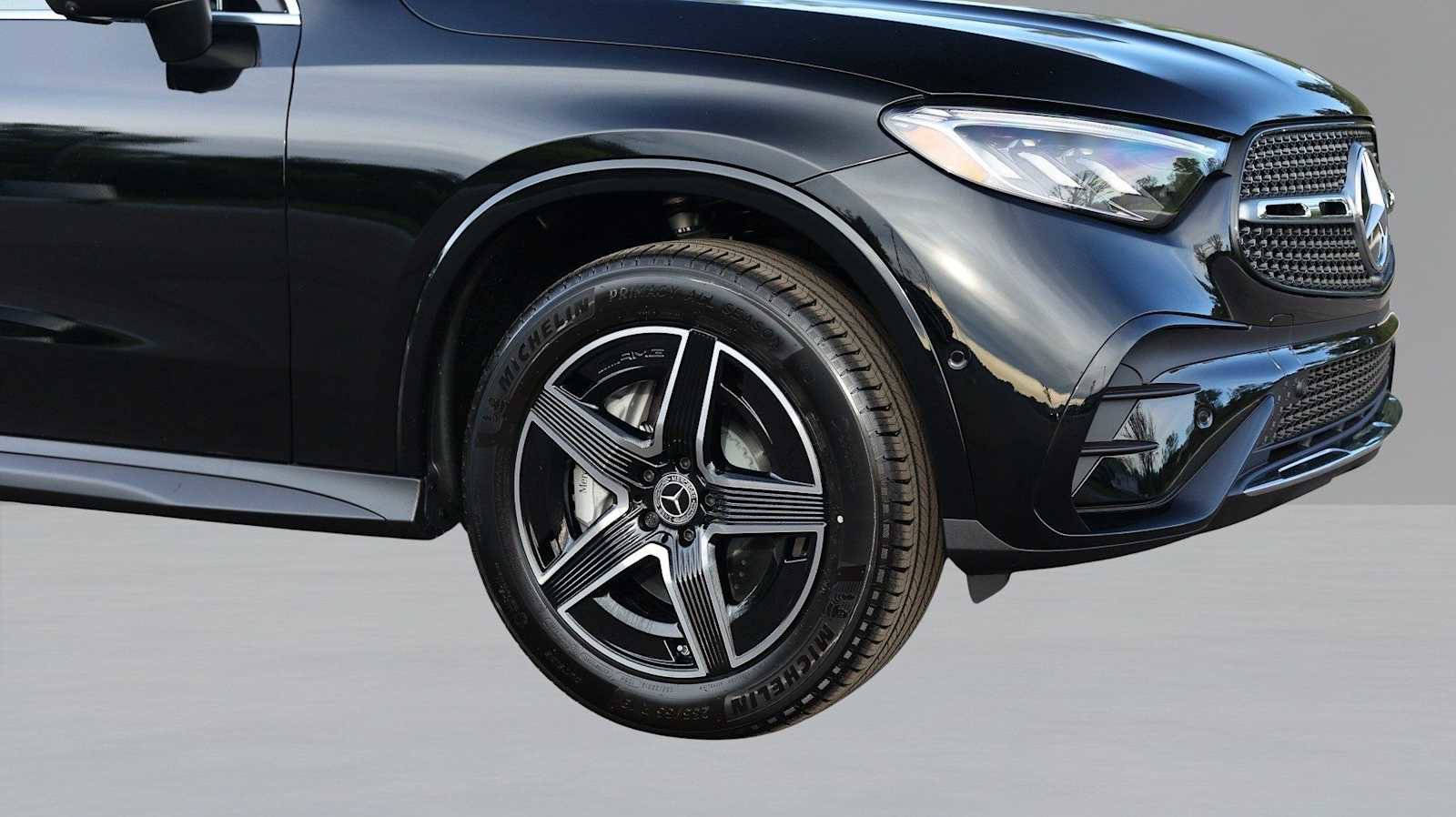 Used 2026 Mercedes-Benz GLC 300 4MATIC image 11